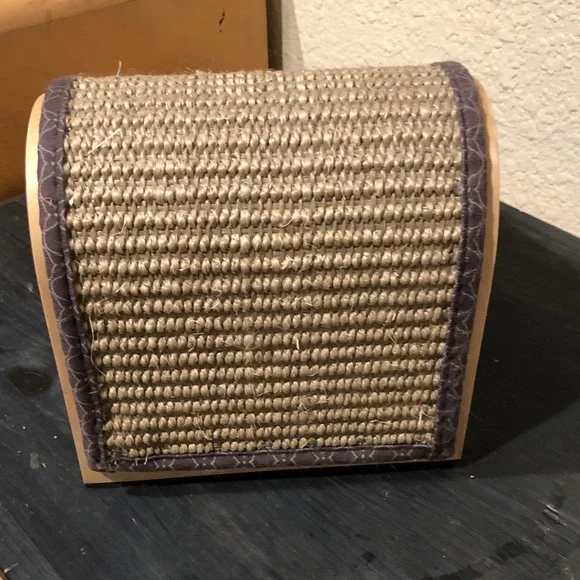 Natural Woven Cat Scratcher Ramp - Picture 3 of 9